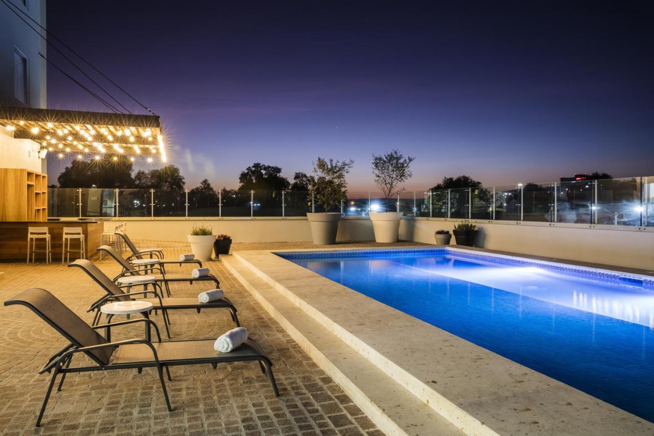 Fiesta Inn Celaya Galerias Ngoại thất bức ảnh
