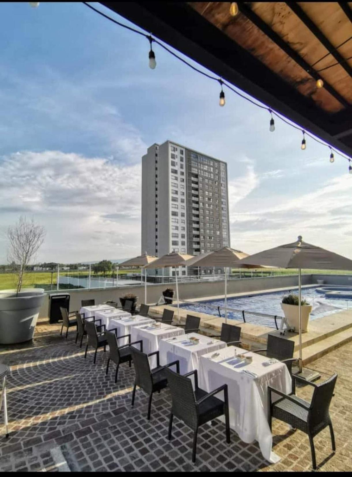Fiesta Inn Celaya Galerias Ngoại thất bức ảnh